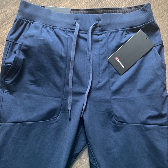 Lululemon ABC jogger, large navy blue - Picture 4 of 5